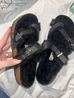 Fuzzy Birkenstocks SiZe 39