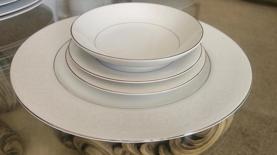 Southwicke Genuine Porcelain China Set