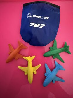 Boeing Plane-plastic Toys 