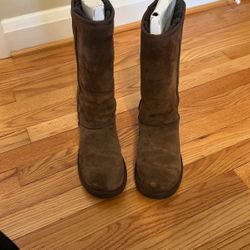 Tall Brown Uggs 