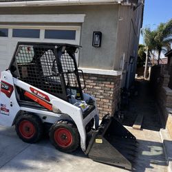 Mini skid steer Bobcat