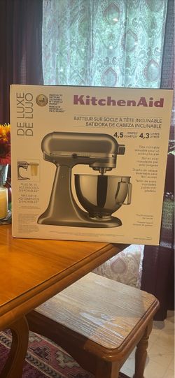 KitchenAid De Luxe 4.5 Qt Tilt-Head Stand Mixer