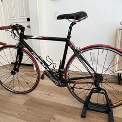 Felt F55 Road bike 52cm for Sale in Chula Vista, CA - OfferUp