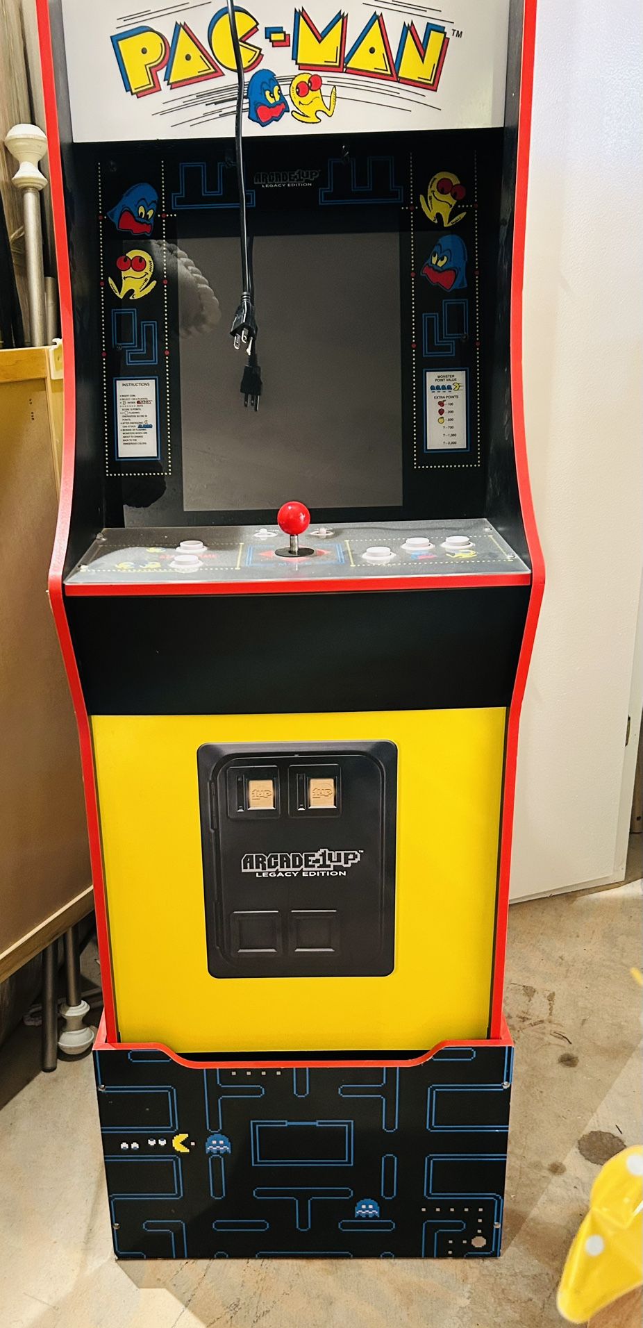 PAC-MAN DELUXE-ARCADE MACHINE 