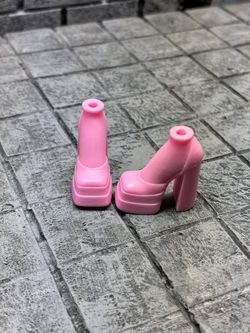 Doll Bratz, Versace heels, custom pink