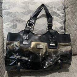 ETIENNE Collection Privee  Leather shoulder Black Patent bag 12x7x4