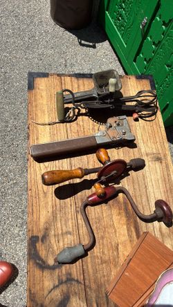 Vintage tools and kitchen ware
