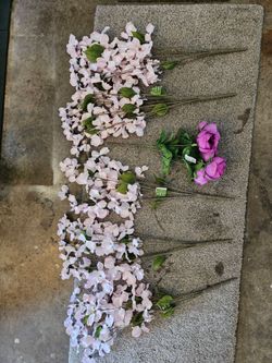Free. Artificial flowers.