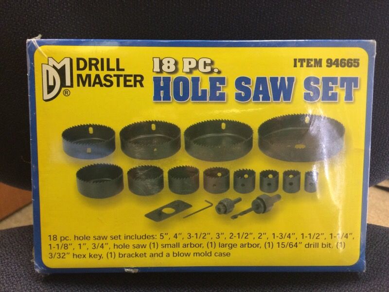 Drill Master 18 Piece Hole Saw Set Arbors, Bit with Mold Case NEW