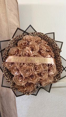 Customizable flower bouquet
