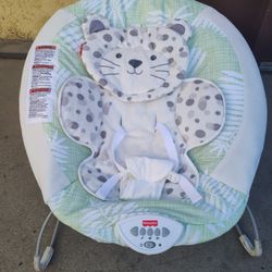 FISHER PRICE BABY BOUNCER