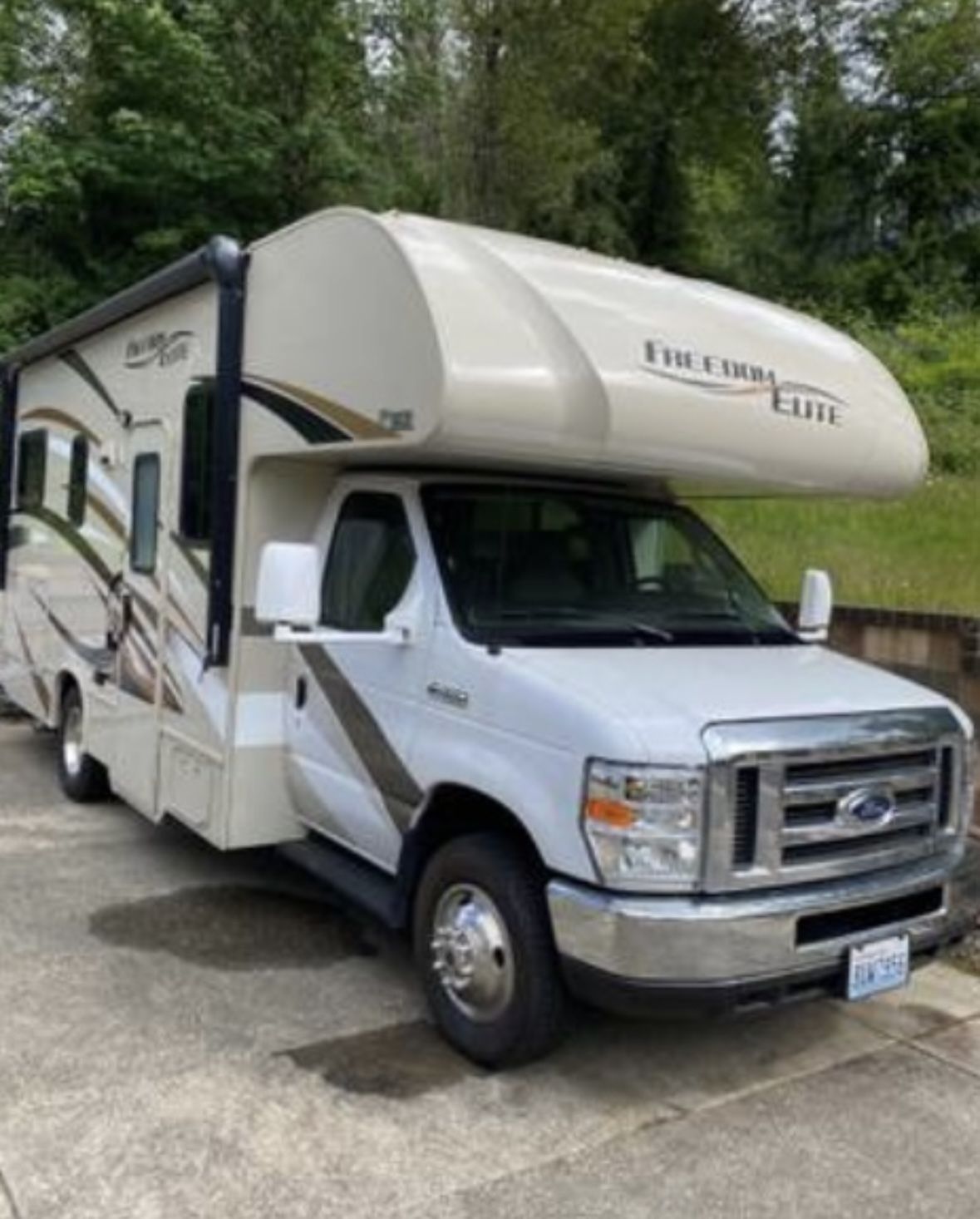2017 Thor Motor Coach Freedom elite