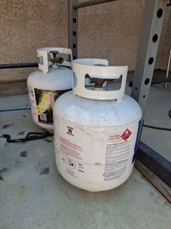 2 propane  tanks