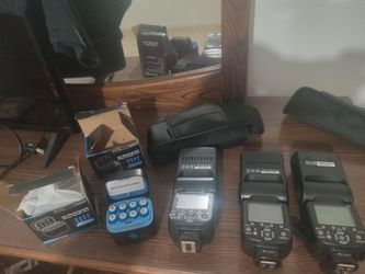 Camera Flashes with New Rechargeable Batterys
