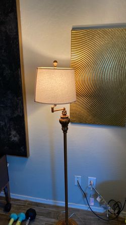 Floor lamp