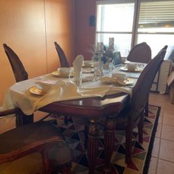 Dinning Table With 6 Chairs 