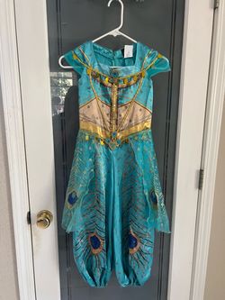 HALLOWEEN DISNEY COSTUME - JASMINE SIZE 4-6x - VERY PRETTY AND LIKE NEW