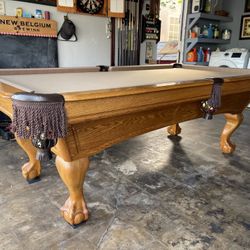 Pool Table 8ft ( Free Delivery & Set Up & New Color Felt Of Your Choice )