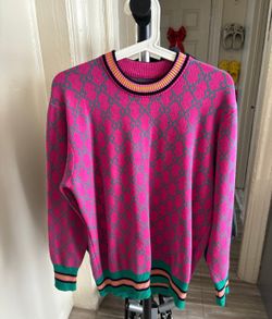Women’s Luxury Sweatshirt Size Large
