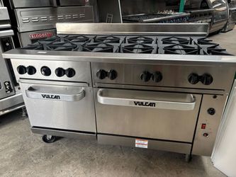 10 Burner 60" Gas Range On Convection & Standard Dual Ovens Vulcan 60SC-10BN On Wheels NSF #5386