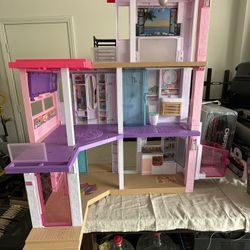 Barbie House And Accessories 