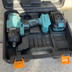 Lagatuns cordless impact wrench