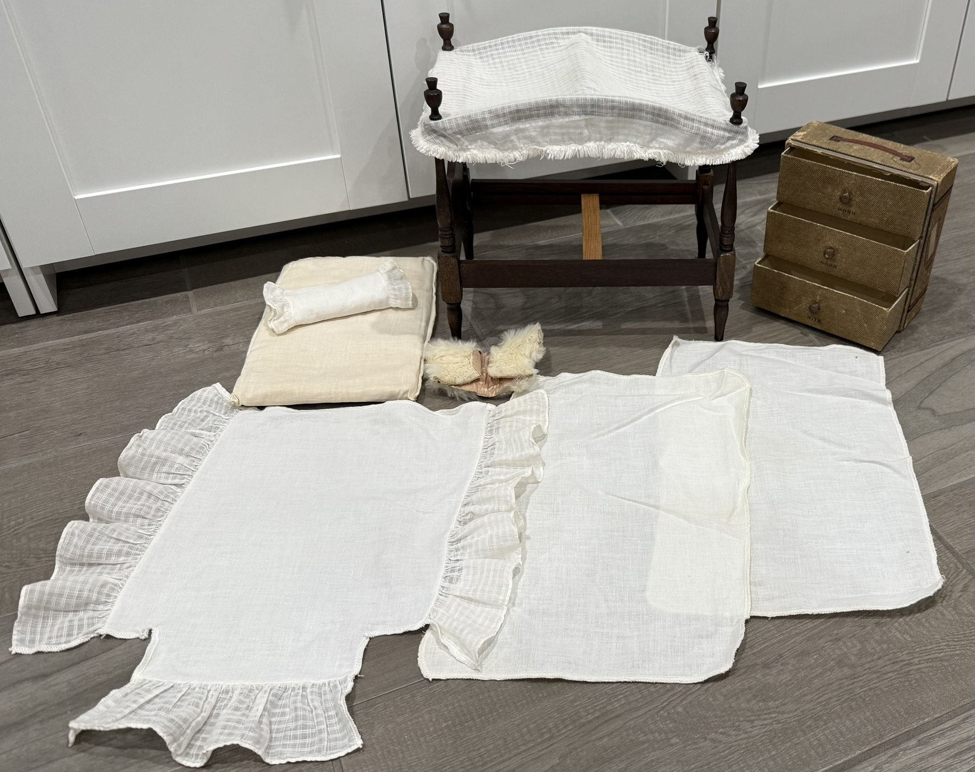 Collectible 8 Pieces Mini Doll Canopy bed and Dresser Set