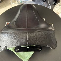 OEM solo seat for touring Harley