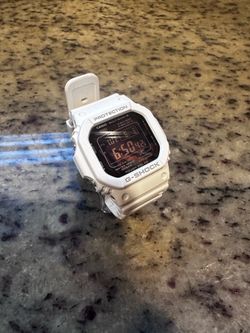 G Shock Radio Solar Multi Band 6 GW M5610MD White - Solar Charging / New Battery