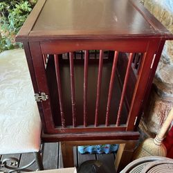 Wood dog crate
