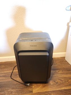 Fellowes Electric Paper Shredder