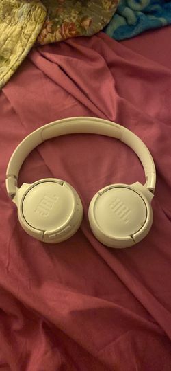 JBL Headphones (white)