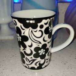 Vera Bradley Barnes & Noble Night And Day Coffee Cup