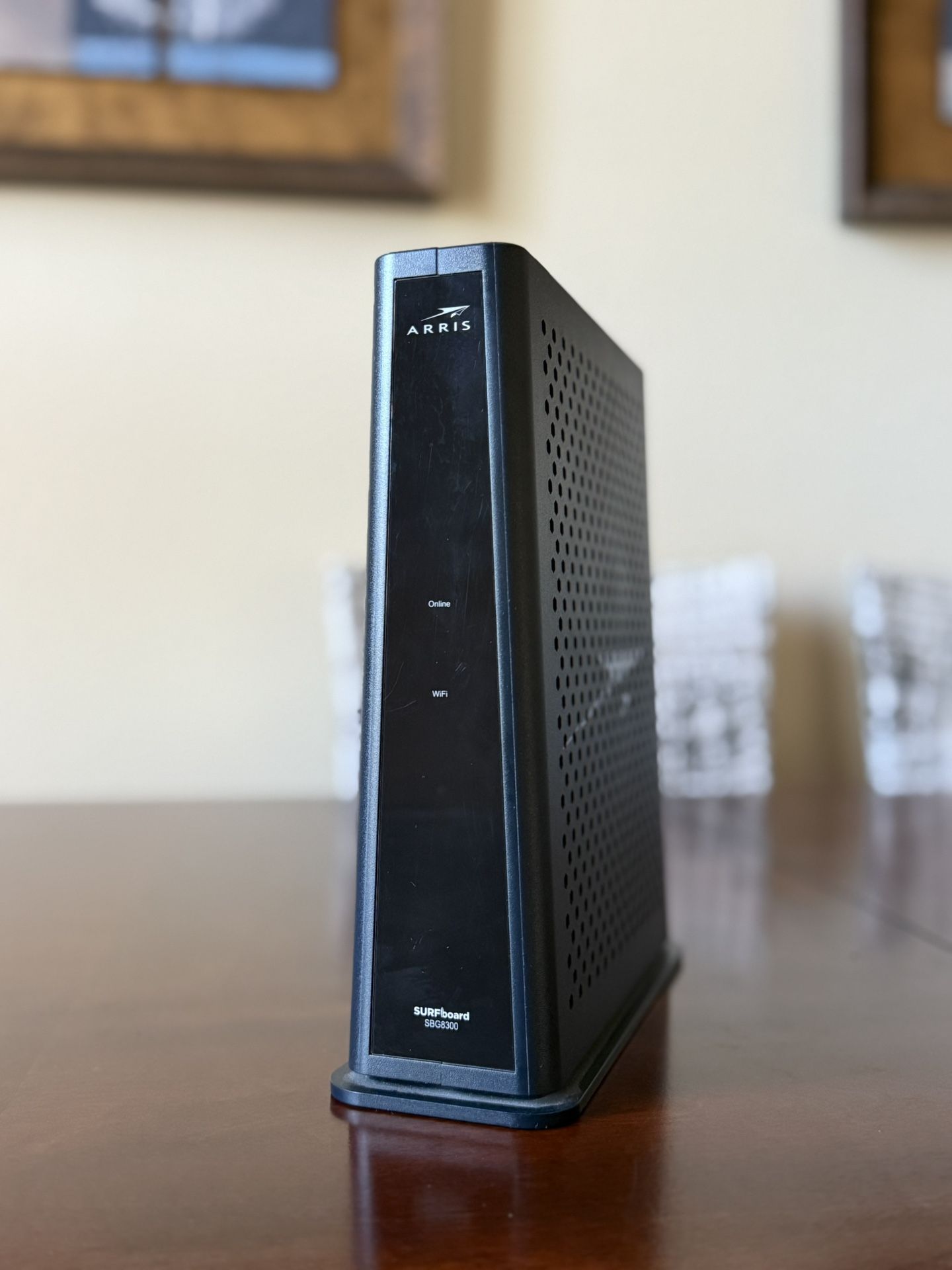 ARRIS (SBG8300-RB) - Cable Modem Router Combo - Fast DOCSIS 3.1 Gigabit & AC2350 WiFi, Cox, Xfinity, Astound, Entouch, 1 Gbps Max Internet Speed