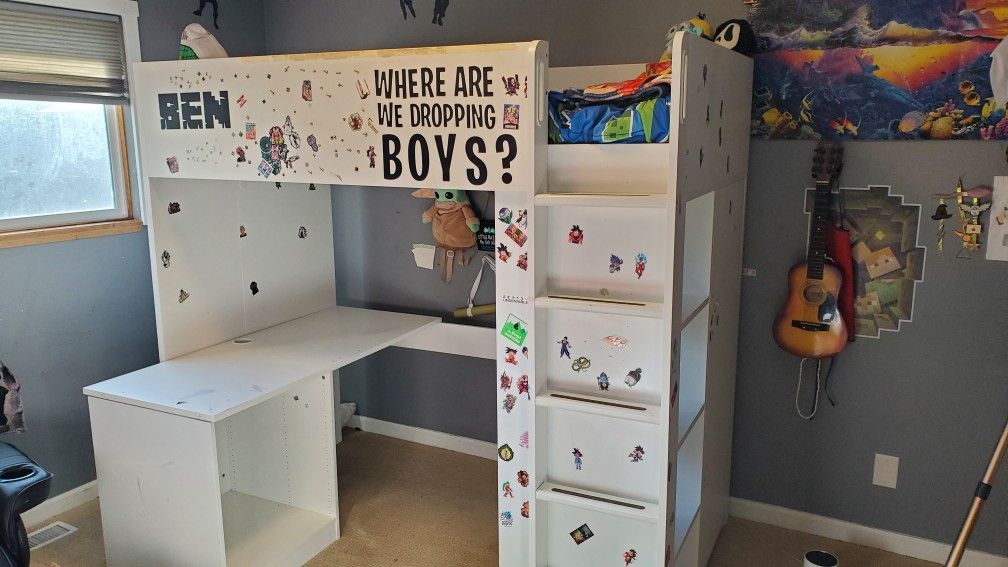 Kids Twin Size Loft Bed With Desk & Closet Below---Twin Mattress Included