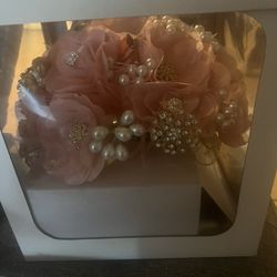 Muñeca, Ramo De Flores Y Dos Almuadas Rose Gold Quinceañera 