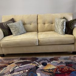 Sofa & Loveseat - near New