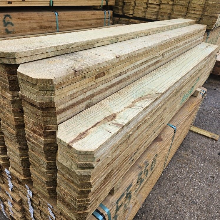 ✨️1x6x8' Pressure Treated Fence Pickets! Piquetes De Madera Verde ✨️💥