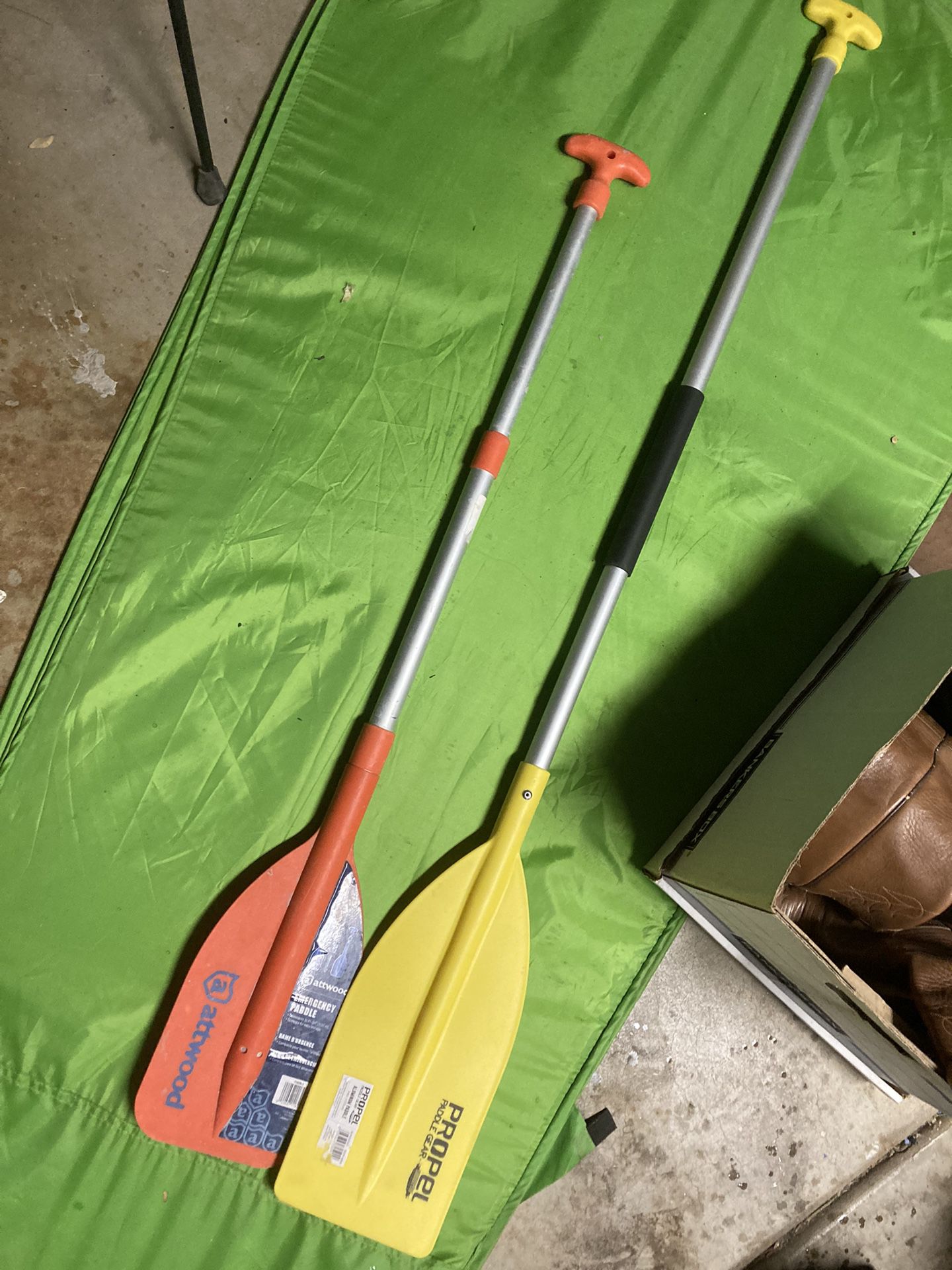 Adjustable Emergency Paddle Fishing Rod Holder Solar Umbrella