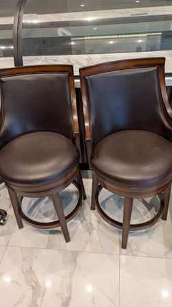 HIGH END BAR STOOLS