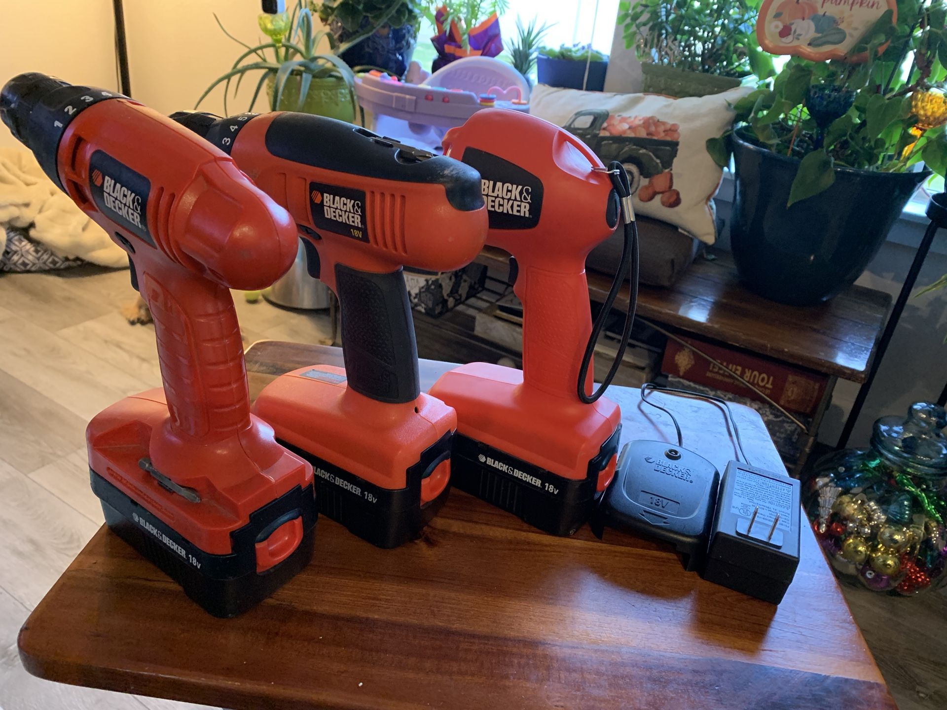 Black & Decker 18V Drills And Light