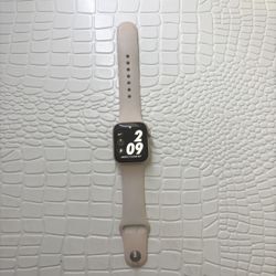 Apple Watch Series 5 Rose Gold