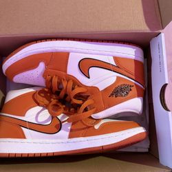 Jordan 1s  size 8 wmns