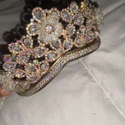 Quince Crown