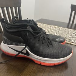 Men’s Nike LeBron Witness Black/Infrared Size 11