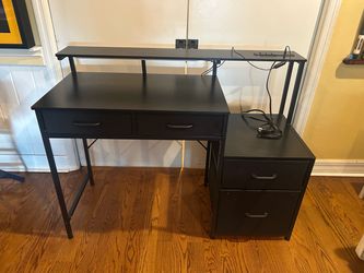 Computer/Gaming Desk with drawers