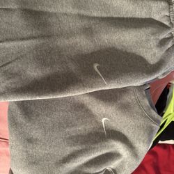 Nike Sweatshirt/sweats 