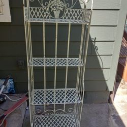 Plant Stand 