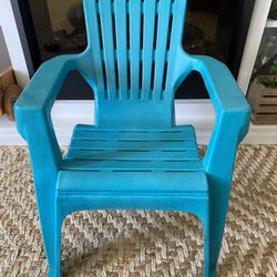 $10 Adams Kids Adirondack Pool Blue Polypropylene Frame Chair very Sturdy