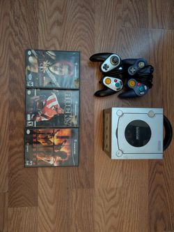 Nintendo GameCube And Gameboy Advance Player 